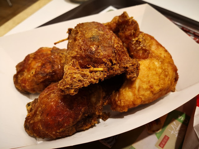 【食記】台中頂呱呱炸雞向上店 TKK Fried Chicken@西區向上市場 : 口味幾乎都不行,可能賣的是情懷吧= = 下午茶 區域 午餐 台中市 晚餐 炸雞 米糕 西區 輕食 速食 飲食/食記/吃吃喝喝